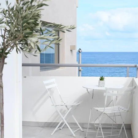 Apartment Ammos